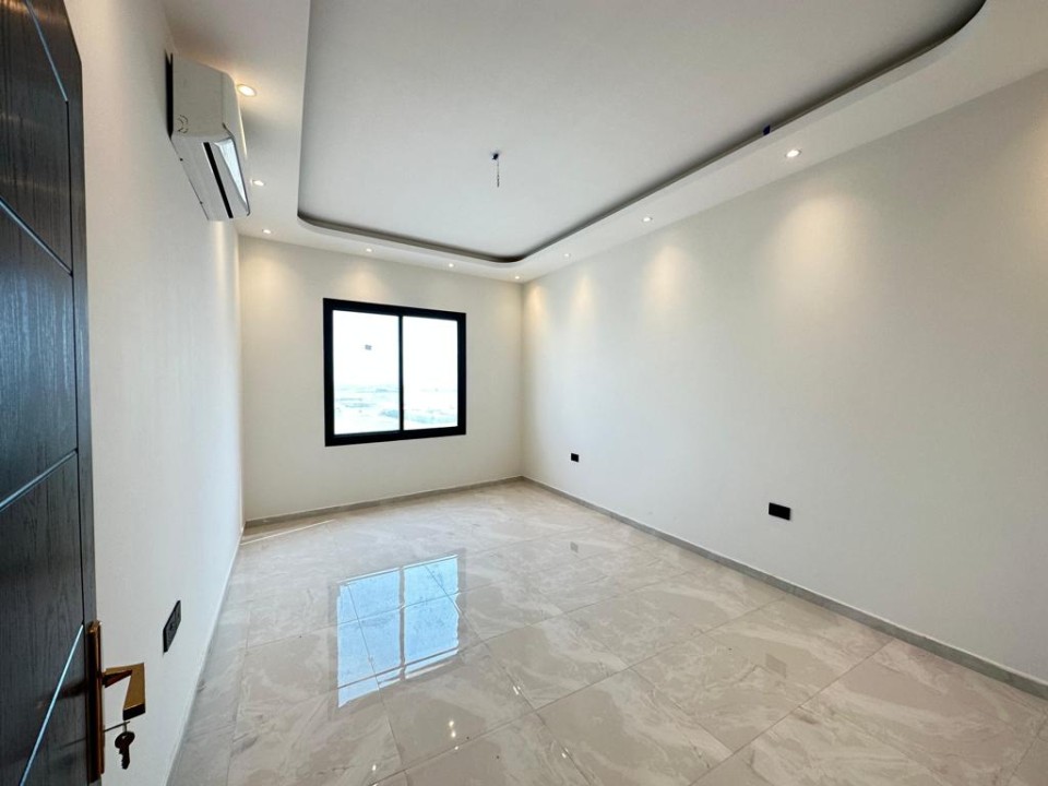  Apartment For Rent In Janabiya - 108