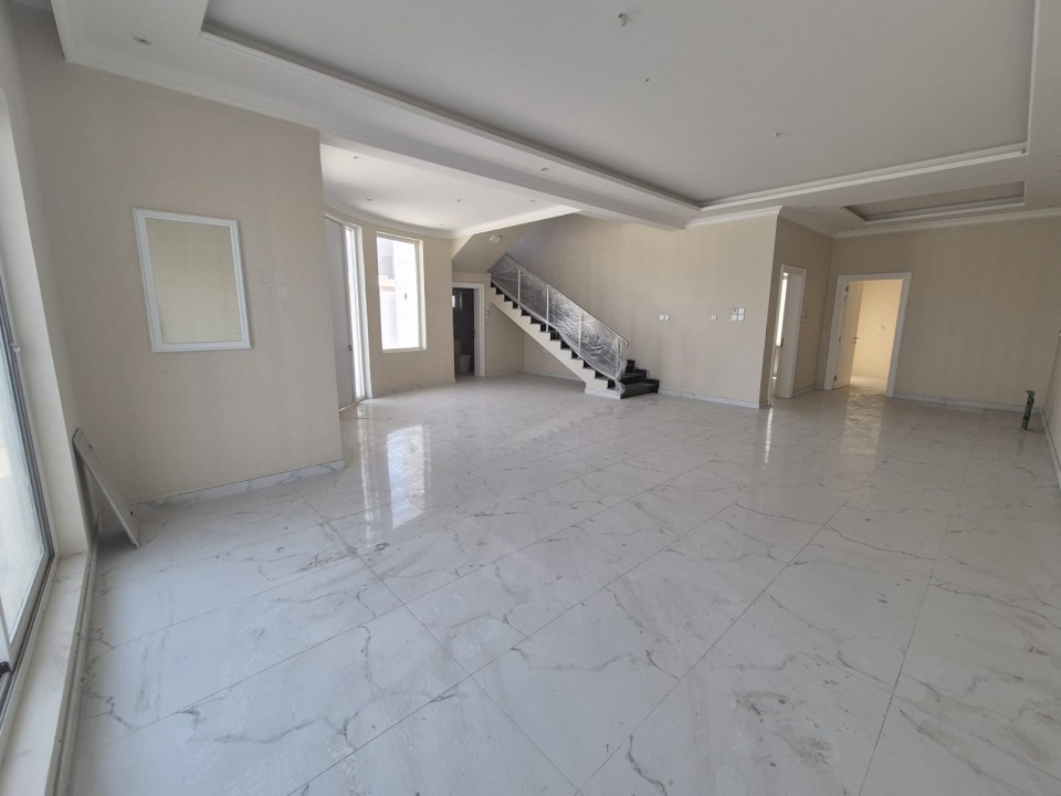  Villa For Sale In Shakhoora - 270