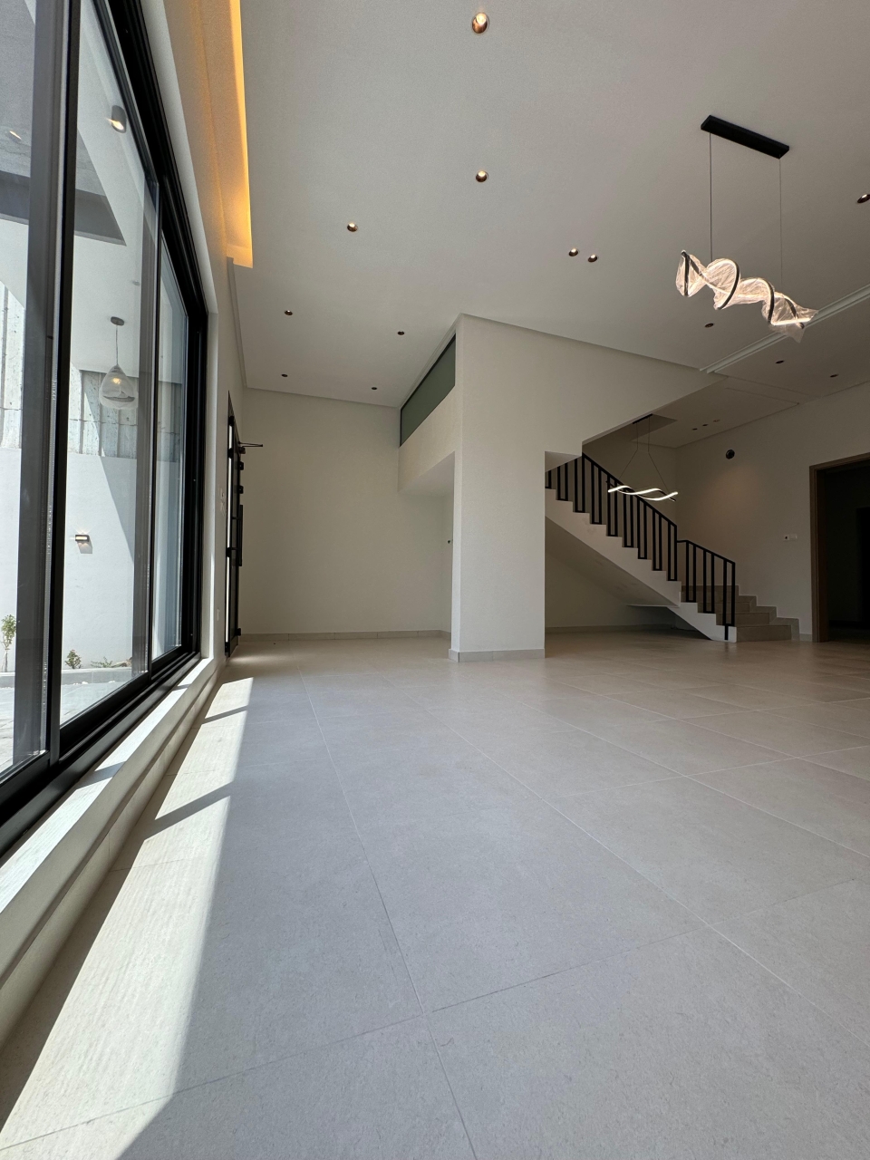  Villa For Sale In Karranah - 563