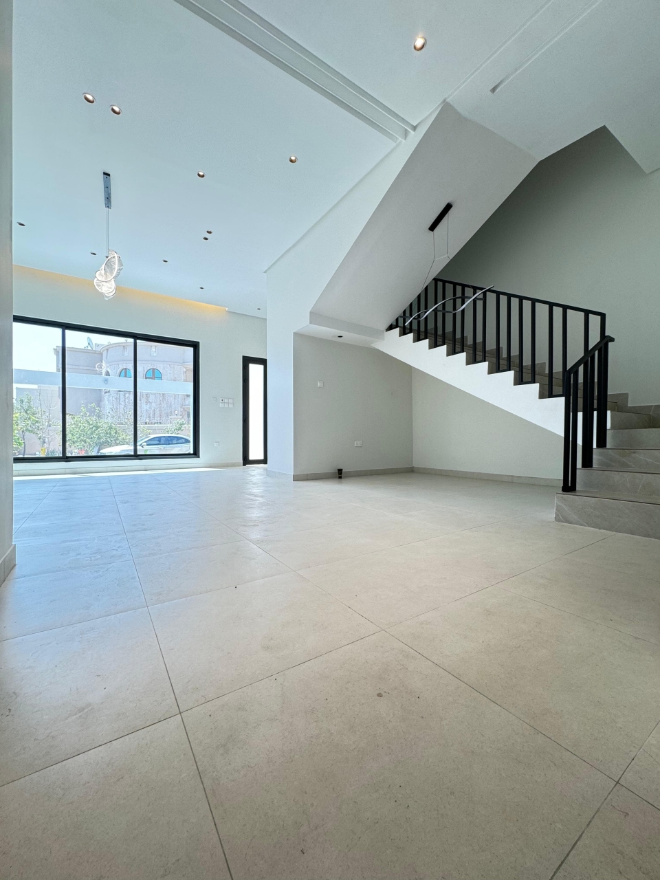  Villa For Sale In Karranah - 563