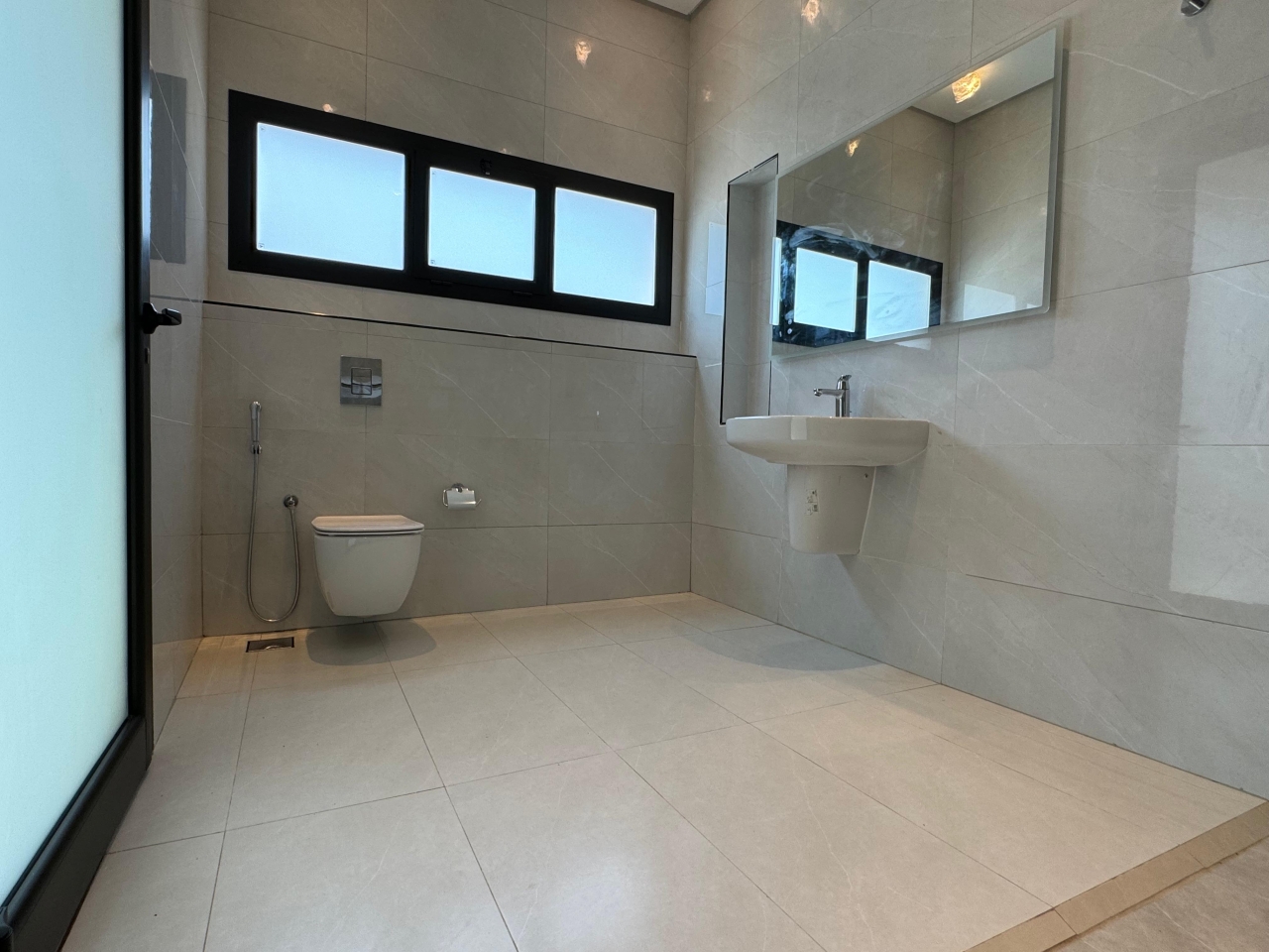  Villa For Sale In Karranah - 563