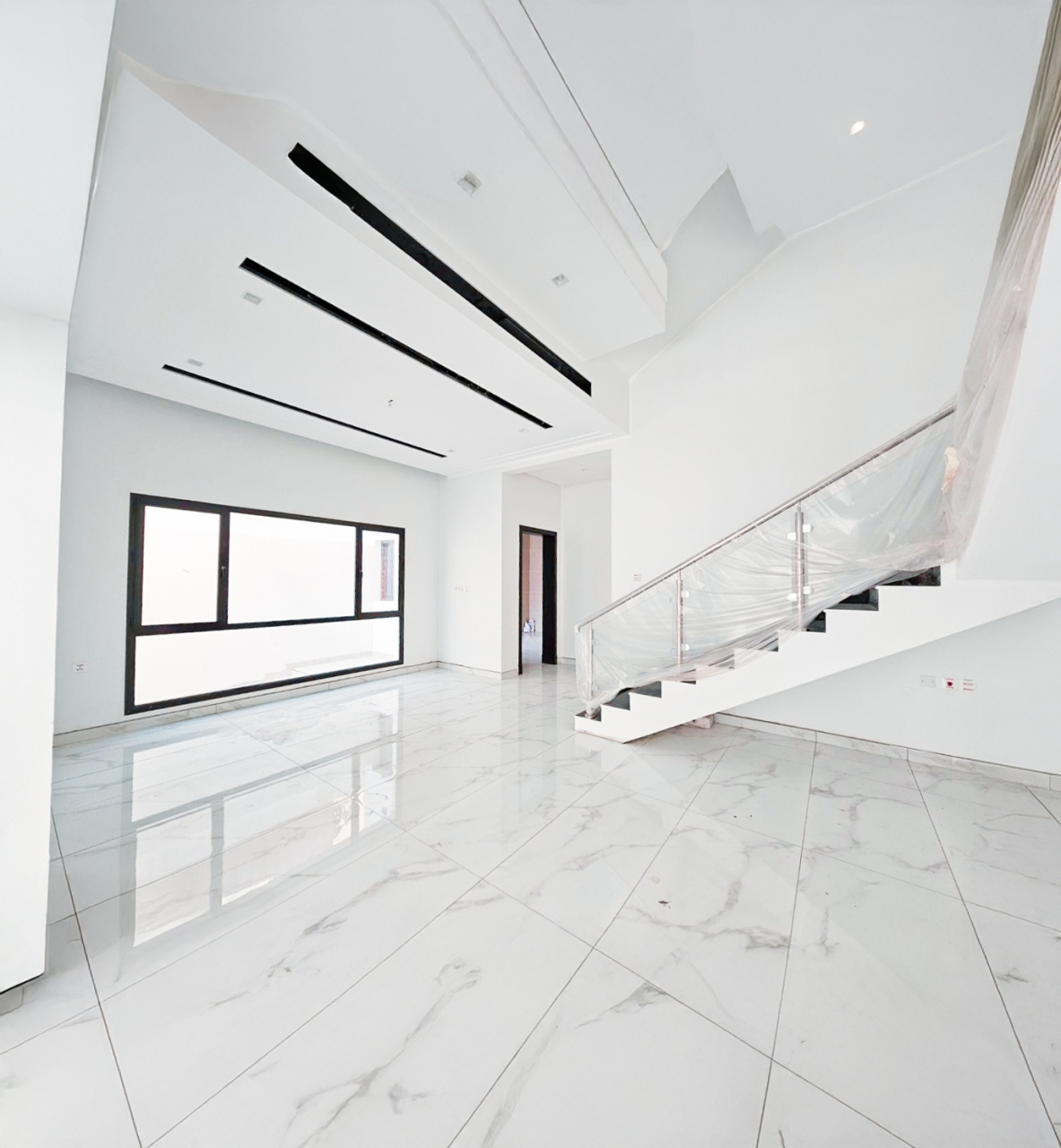  Villa For Sale In Al Maqsha - 674