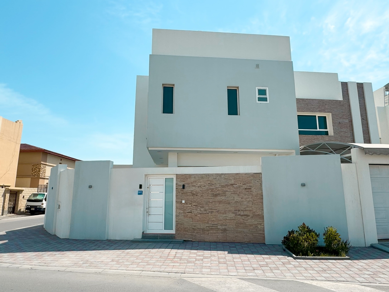  Villa For Sale In Diraz - 683