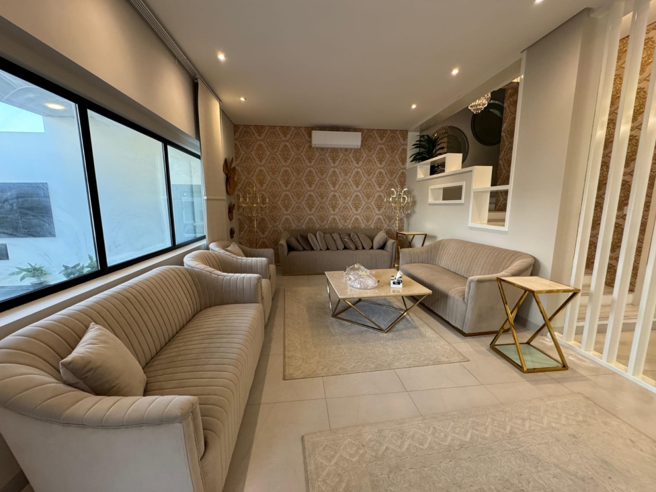 Villa For Sale In Saar - 951
