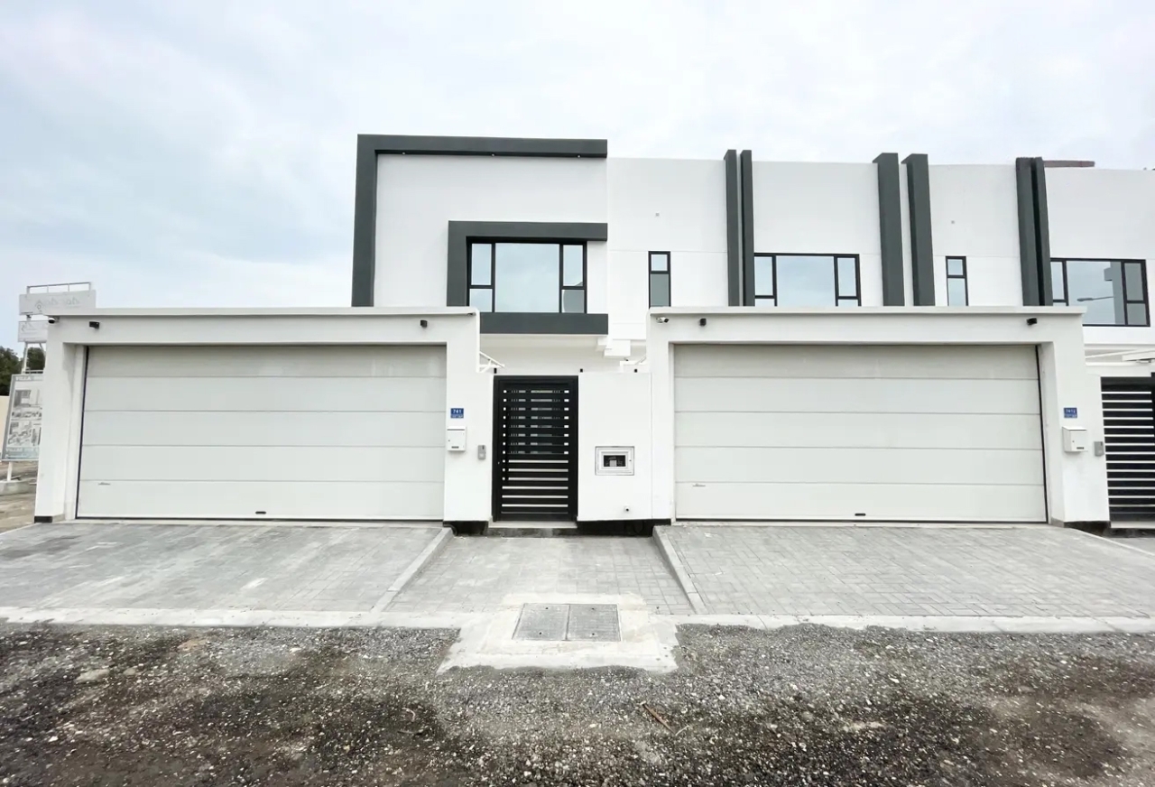 Villa For Sale In Maqabah - 706