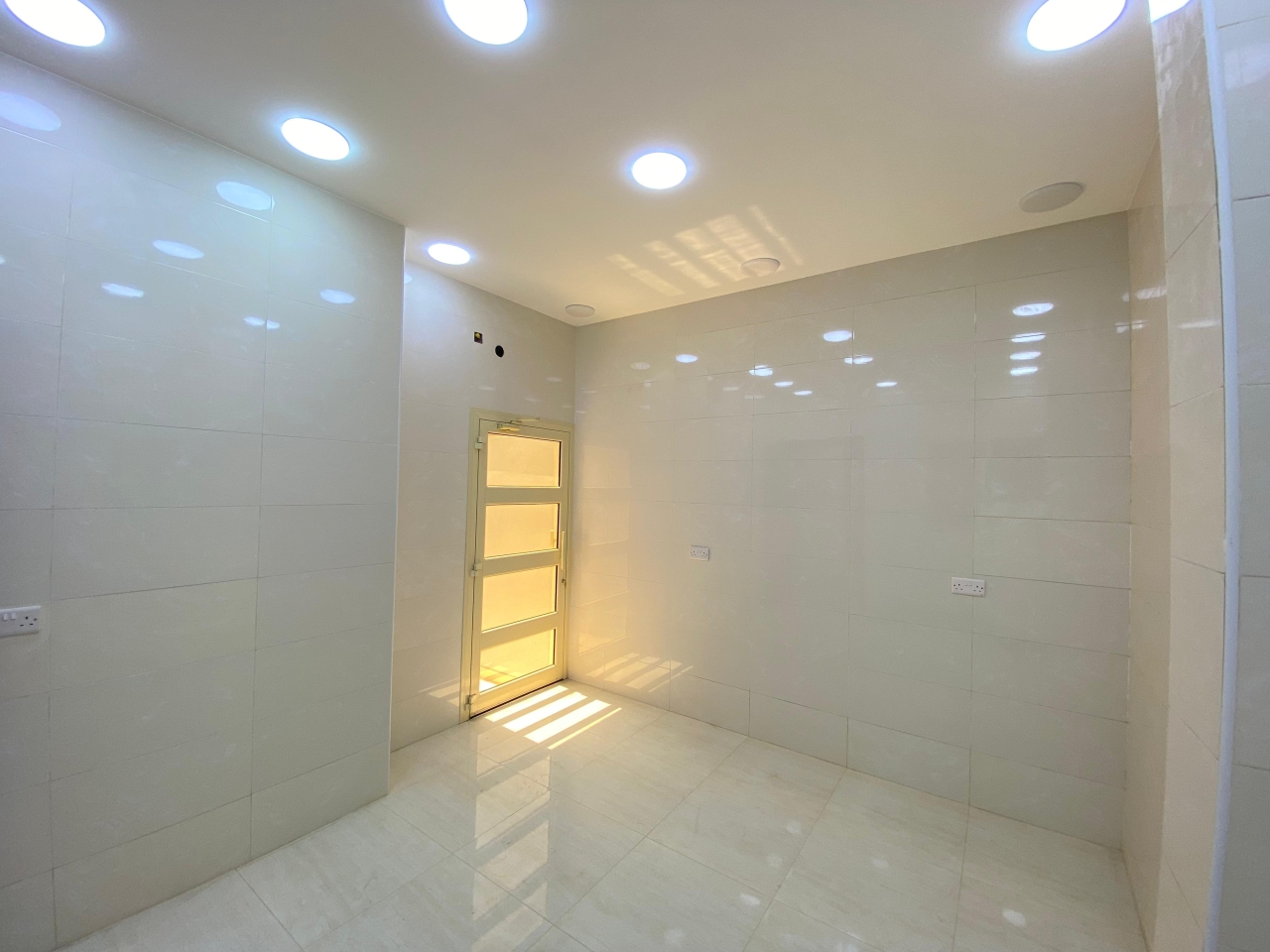 Villa For Sale In Sitra - 1083