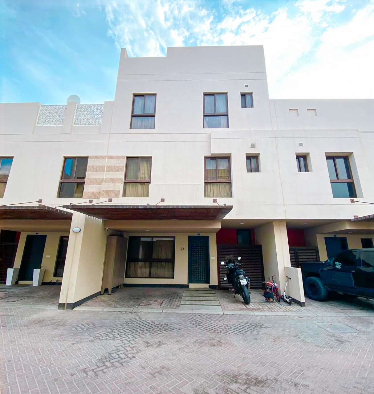  Villa For Sale In Al Markh - 1151