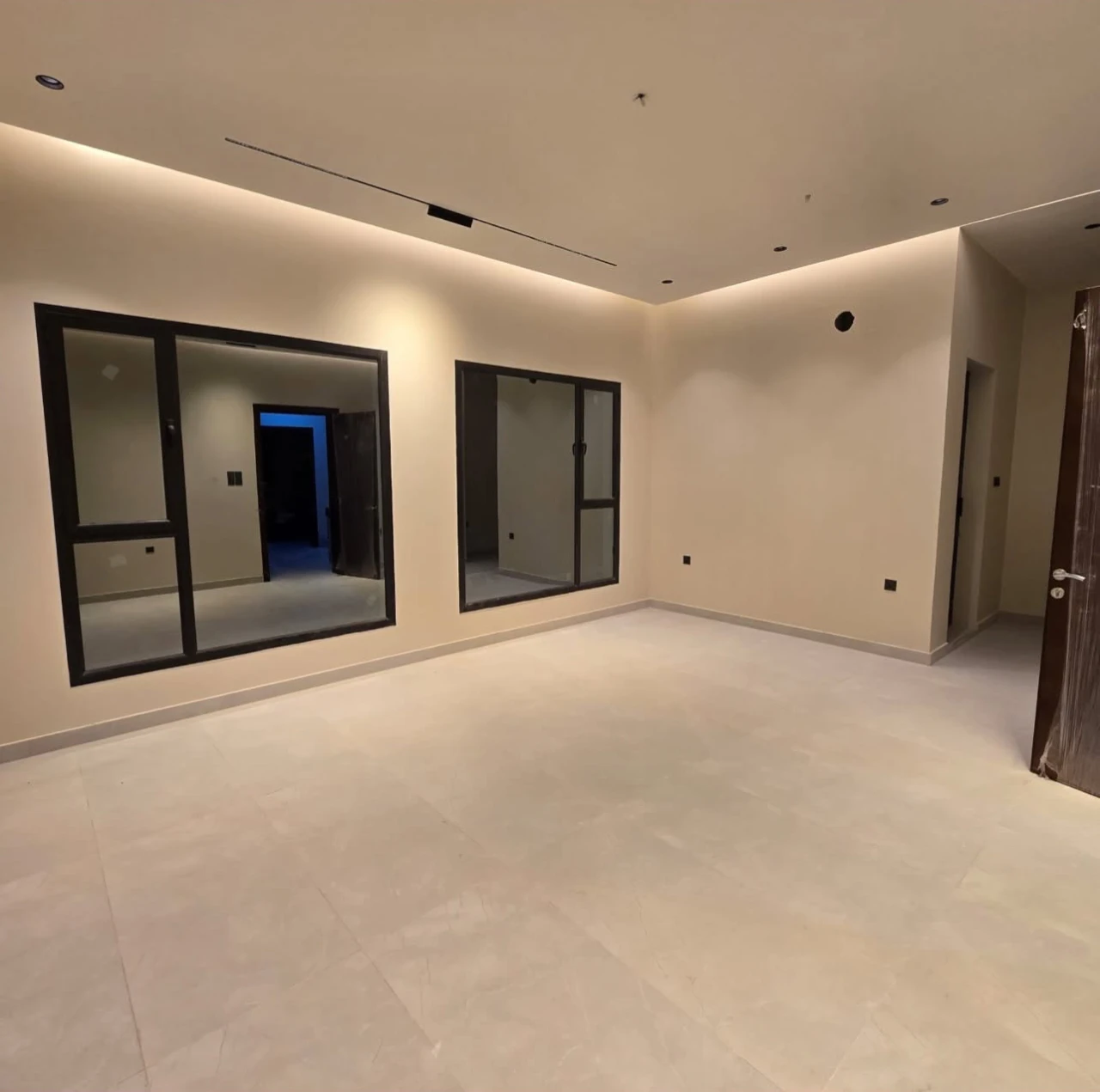  Villa For Sale In Al Lawzi - 1334